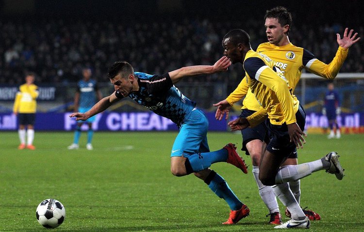 手前来参赛 手前来参赛