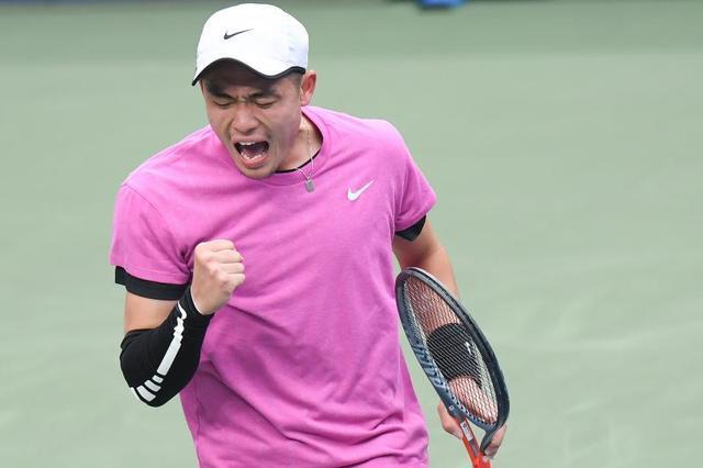 英超官方：穆尼斯鲁莽犯规，踩到查洛巴的脚，因此进球无效