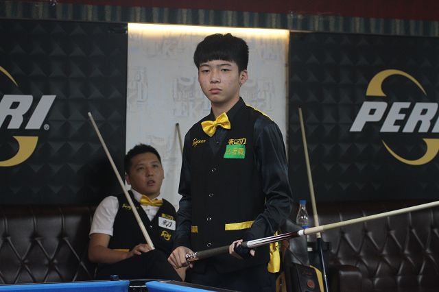 冠的双线密 冠的双线密